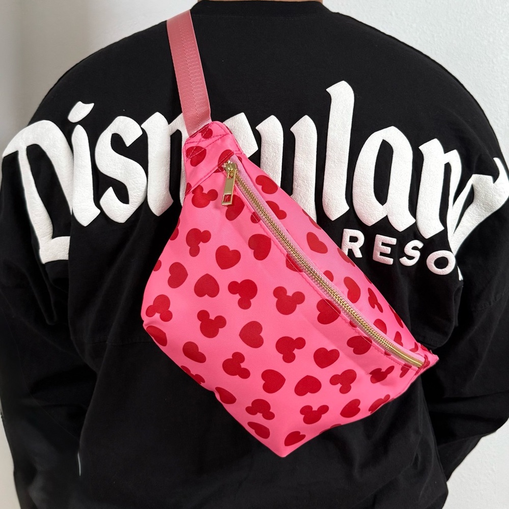 Mickey & Hearts Fanny Pack NEW